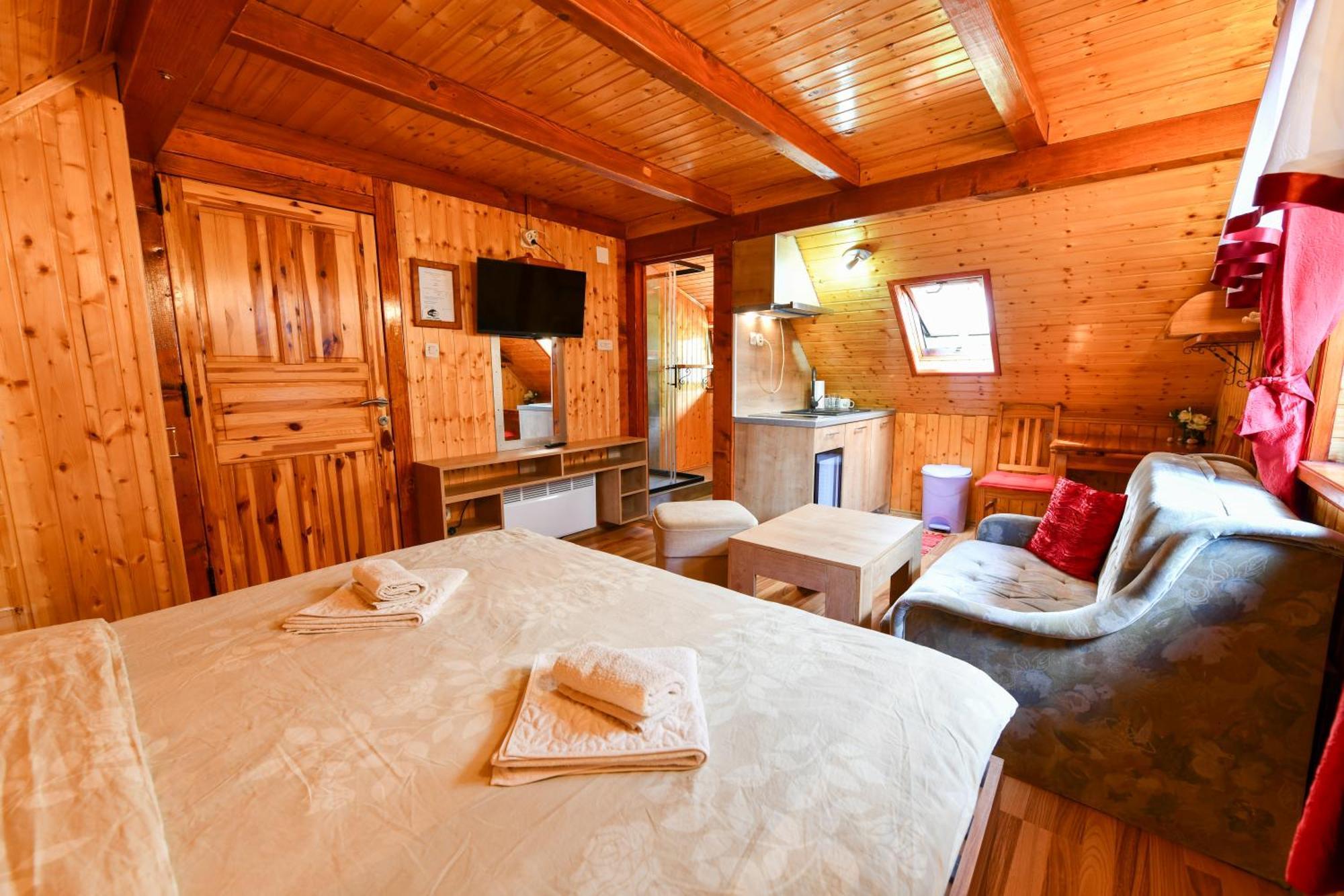 Guest House Martin Korana Esterno foto