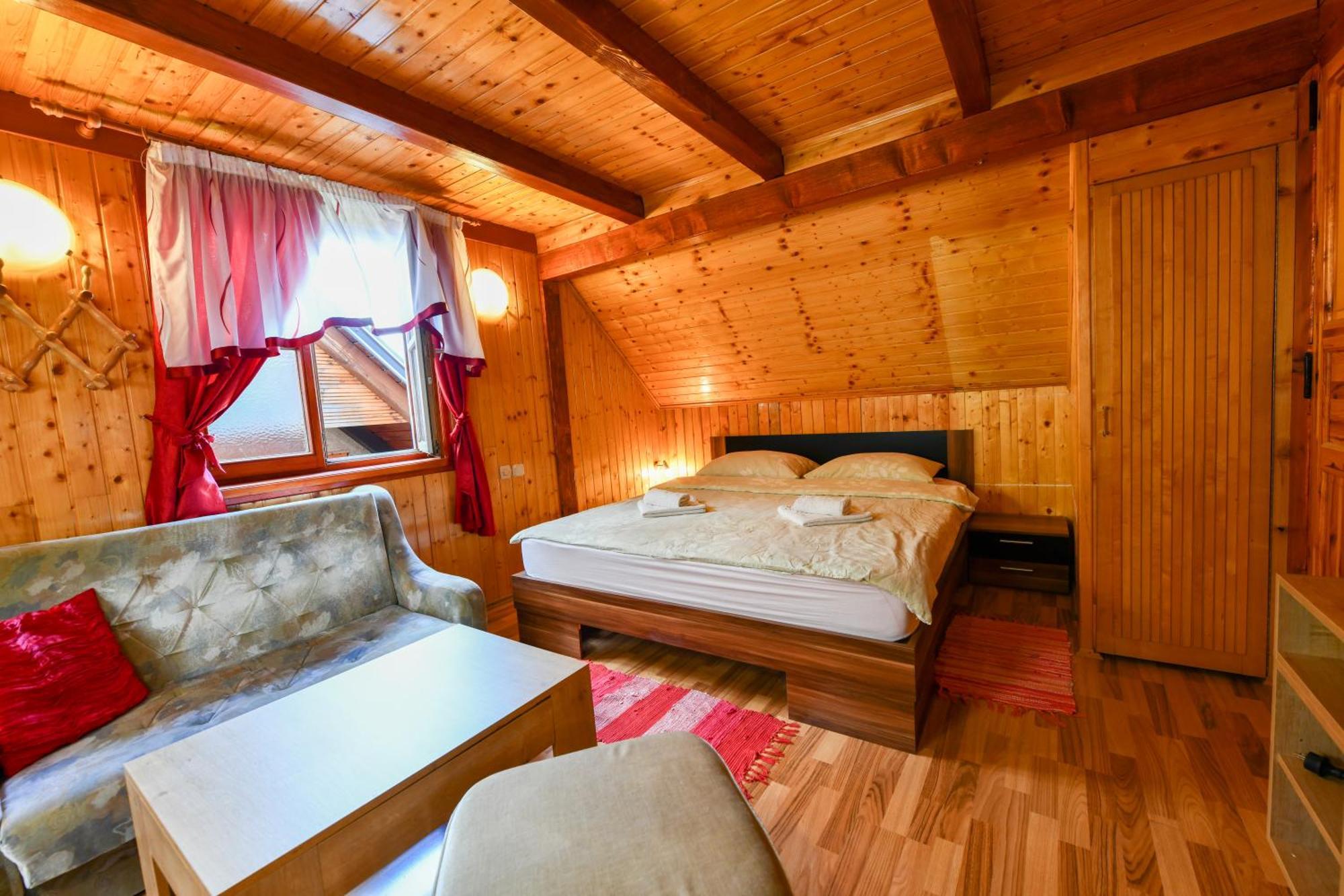 Guest House Martin Korana Esterno foto