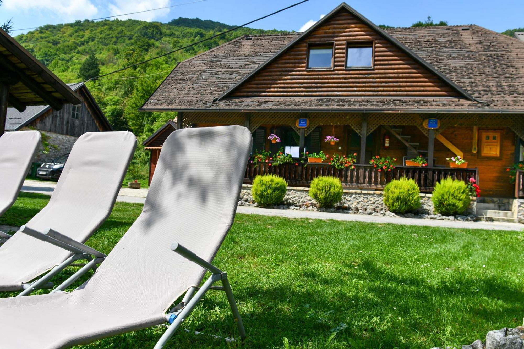 Guest House Martin Korana Esterno foto