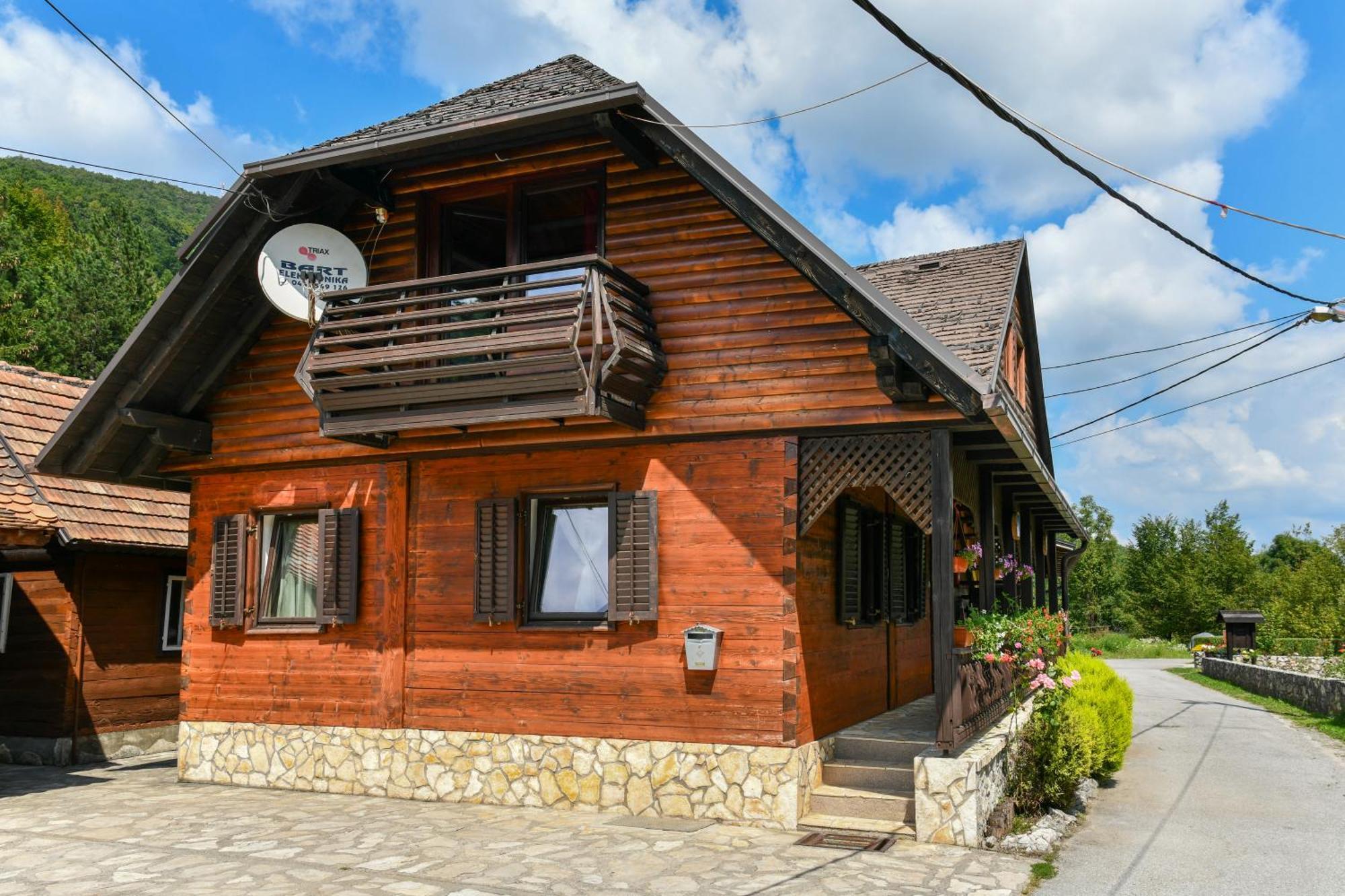 Guest House Martin Korana Esterno foto